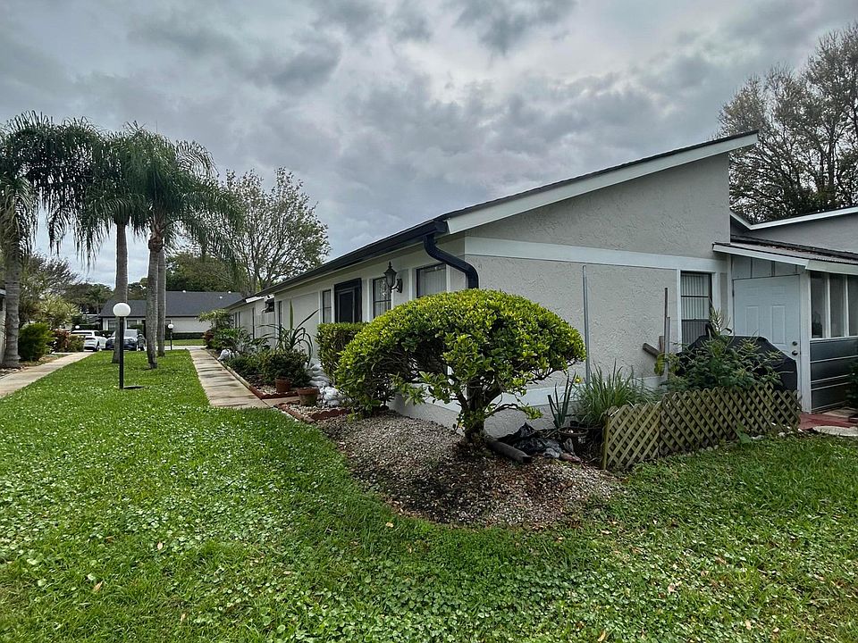 1st image of 4267 Willow Brook Circle