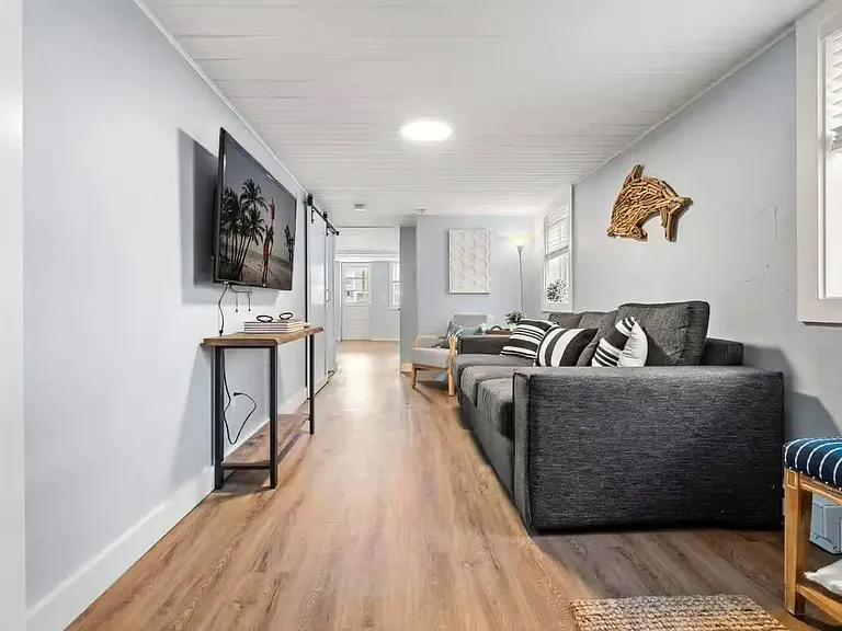 67 Railroad Ave — Photo 6