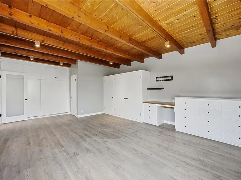 744 Flower Ave — Photo 28