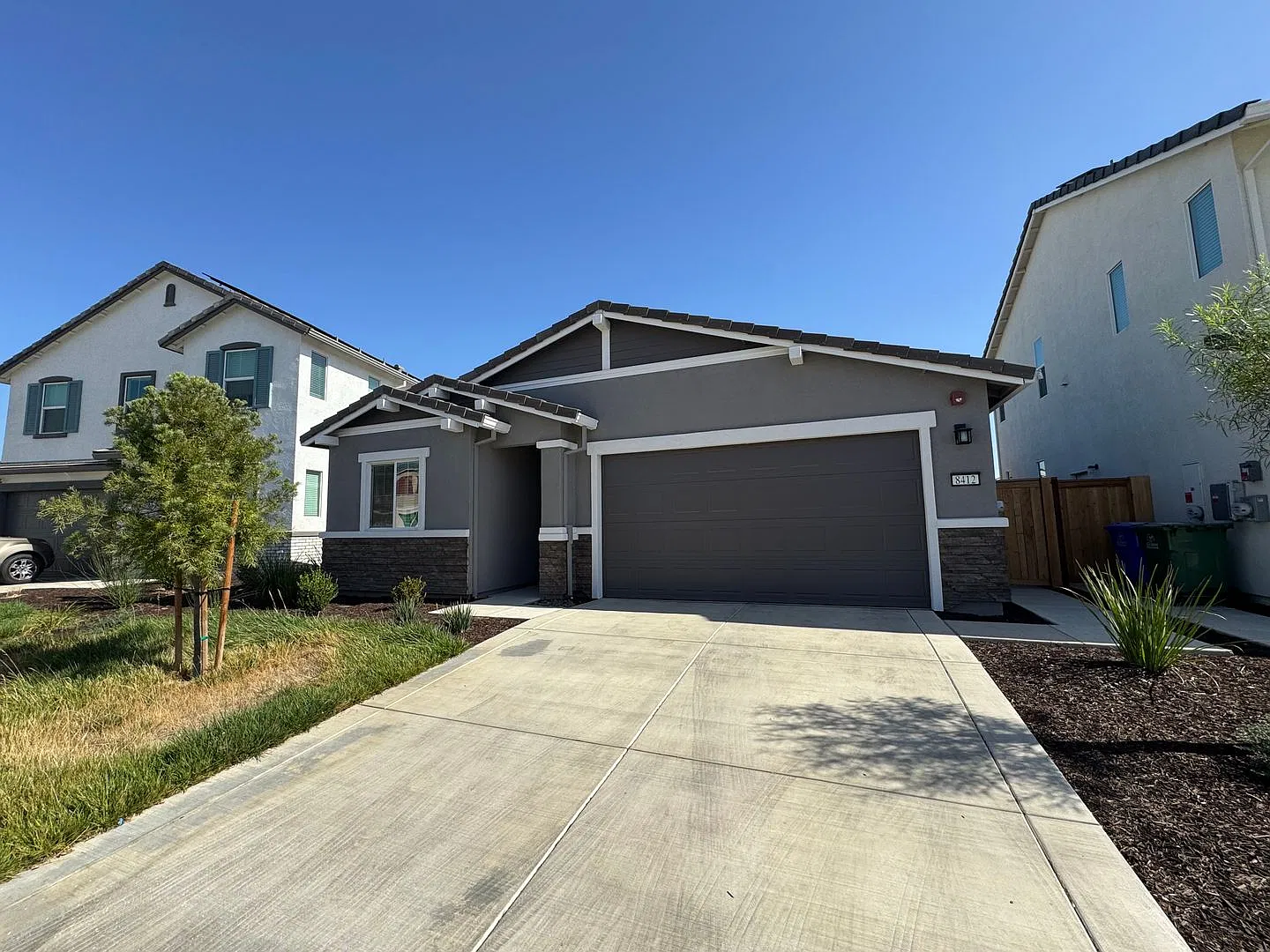 Beautiful Newly Built 3-Bedroom Home in Elk Grove! — Photo 1