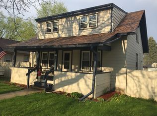 839 Perkins Ave, Waukesha, WI 53186