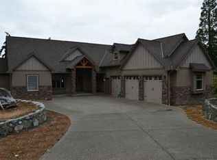 7426 Manzanita Dr NW, Olympia, WA 98502