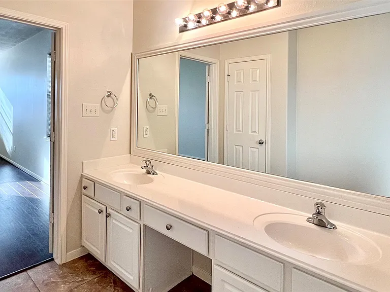 26114 Silver Timbers Ln — Photo 14