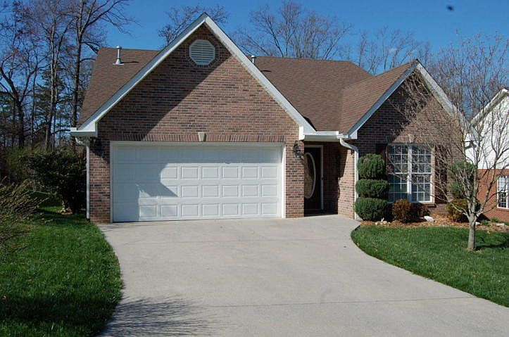 1st image of 10209 Poppy Ln