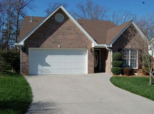 10209 Poppy Ln, Knoxville, TN 37922