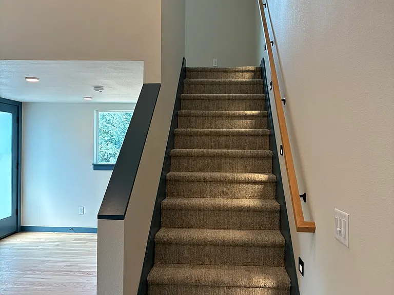 910 NE Norton Ave #2 — Photo 10