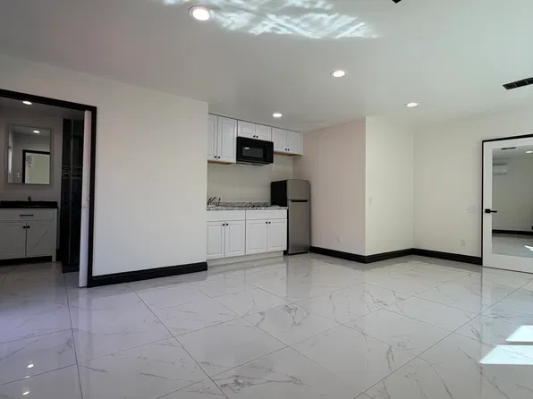 201 Parkbrook Pl #1, San Diego, CA 92114