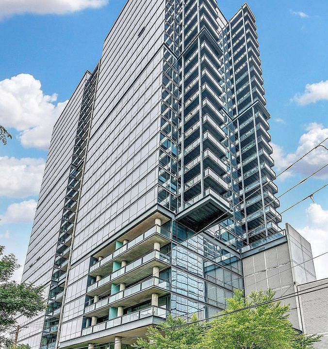 1st image of 860 W Blackhawk St #2304