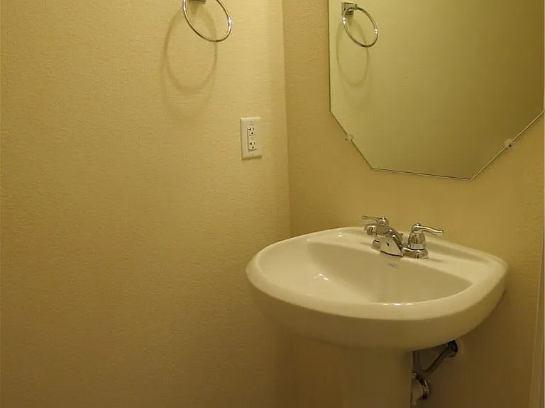 2304 S Lakeline Blvd #432 — Photo 17