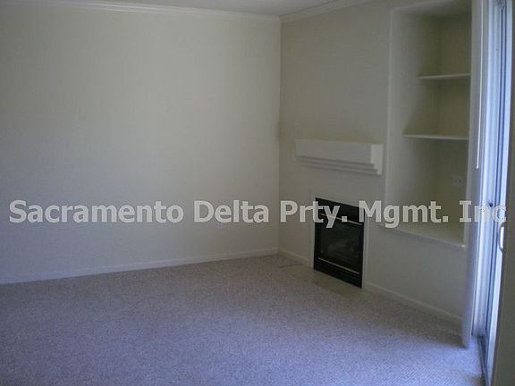 3rd image of 5201 Laguna Oaks Dr Unit 150