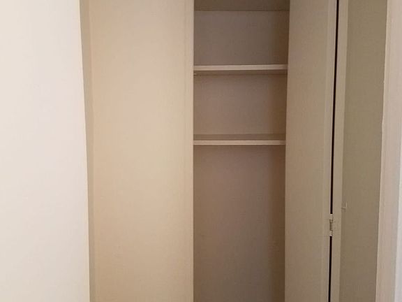 5th image of 231 W 25th St APT 6B