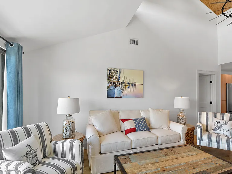 297 Moss Oak Cir — Photo 5