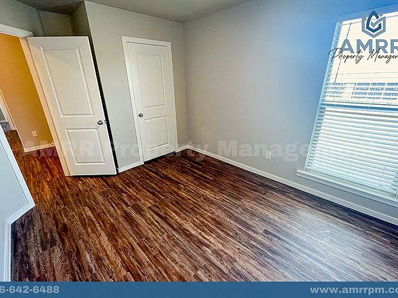 5th image of 2115 Kokomo Ave #B