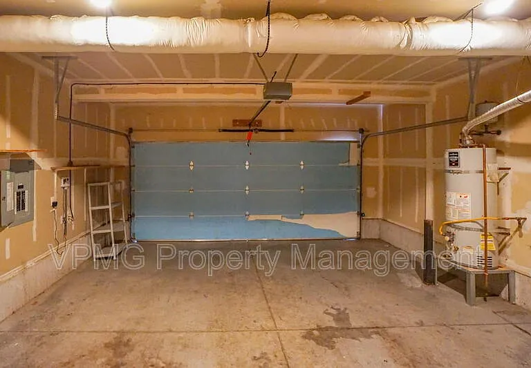 2214 NW 7th St — Photo 32