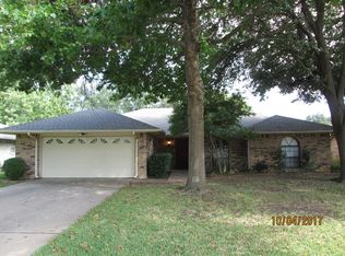 7709 Silveridge Dr, Fort Worth, TX 76133