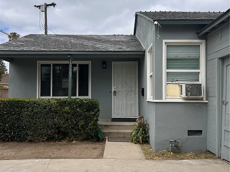 6607 Aura Ave — Photo 2