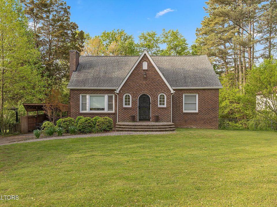 1st image of 5717 Woodale Dr NW
