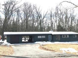 66 Fernwood Dr, East Longmeadow, MA 01028