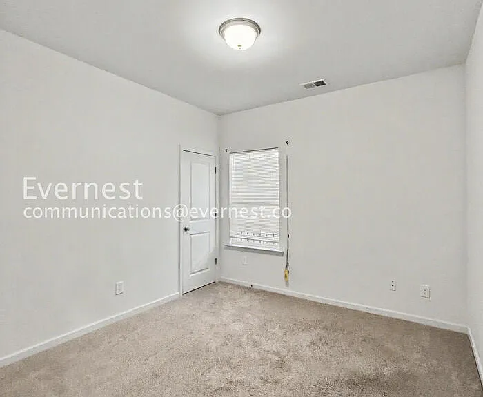 10828 Mount Holly Rd — Photo 23