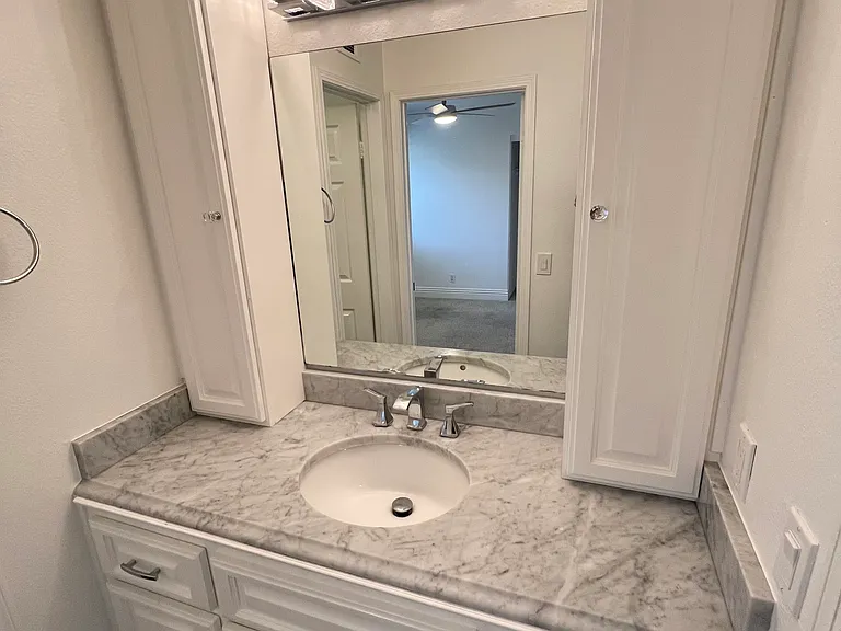 17 Belcrest — Photo 18