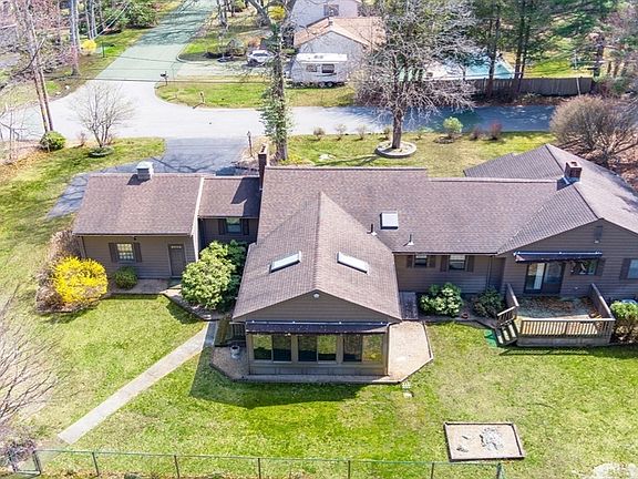 2nd image of 17 Gilmore Rd