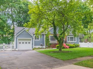 18 Monmouth Rd, Glen Rock, NJ 07452