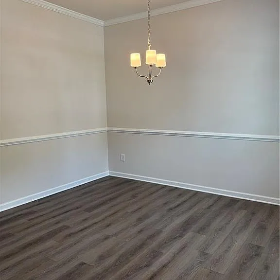 153 Bloomfield Cir — Photo 2