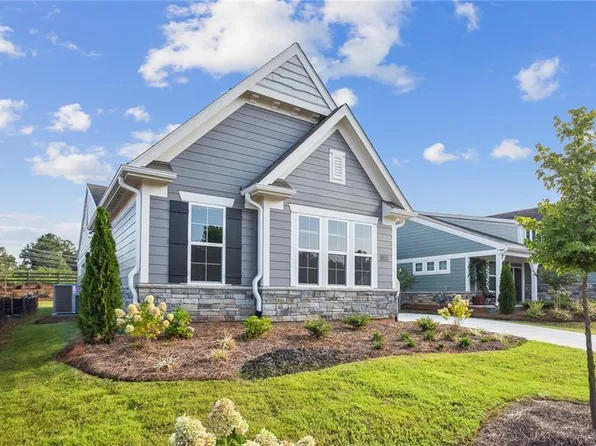 108 Laurel Farms Ln, Dallas, GA 30157