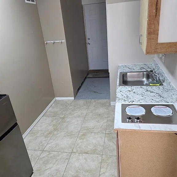 23737 Lake Ave — Photo 4