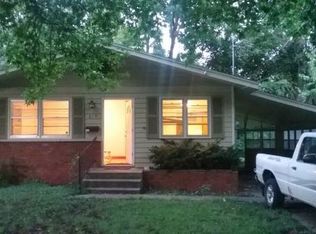 814 S Kentwood Ave, Springfield, MO 65802