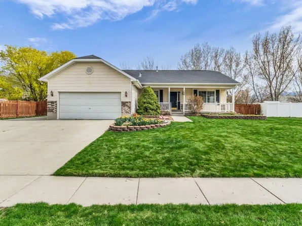 700 Country Club Dr, Tooele, UT 84074