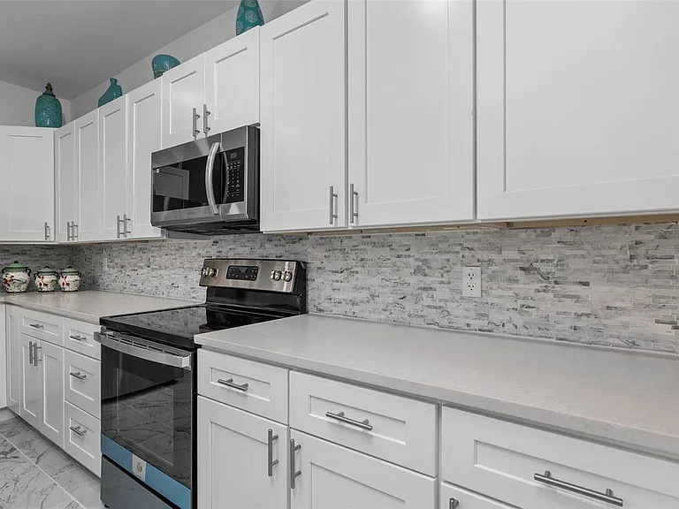 5911 Pershing Ave — Photo 13