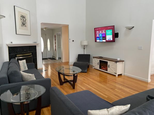 367 Walnut Loop