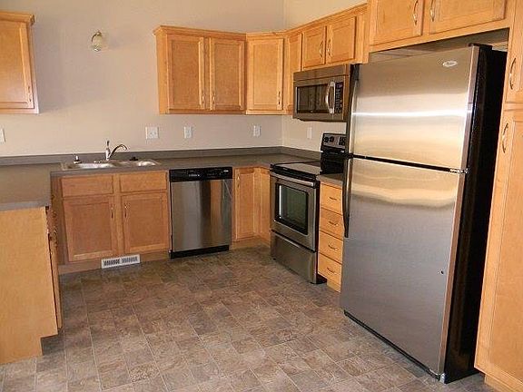 2nd image of 1524 11th Ave E