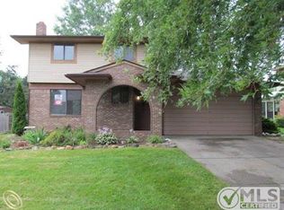 4953 Lore Dr, Waterford, MI
