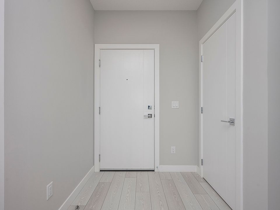 1st image of 6 Merganser Dr W #1218