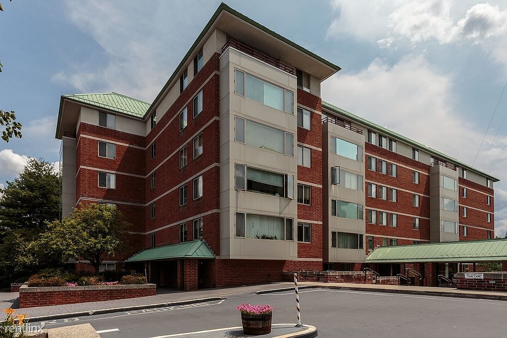 193 Oak St, Newton, MA 02464 Zillow