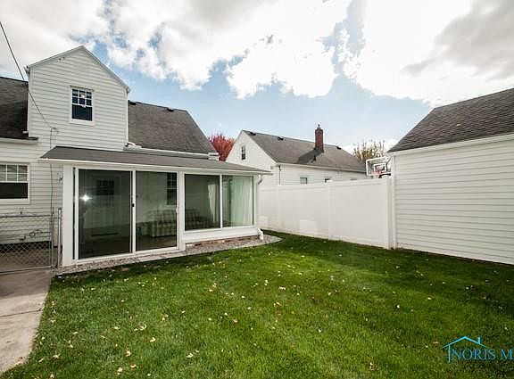 5th image of 3654 Beverly Dr