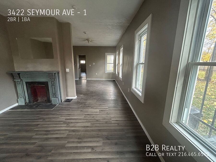 1st image of 3422 Seymour Ave #1