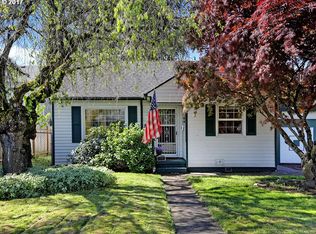 9340 SE Yamhill St, Portland, OR 97216