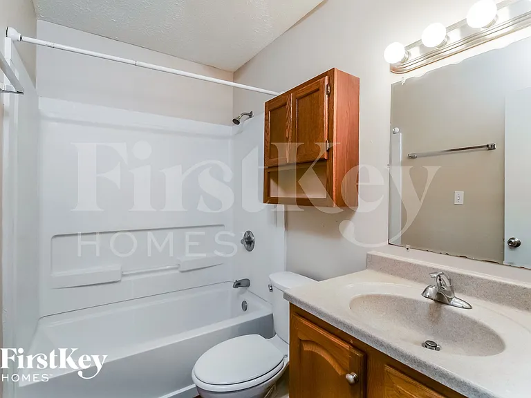 5373 Padre Ln — Photo 11