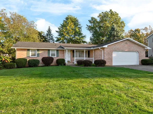 5727 Eastview St, Louisville, OH 44641