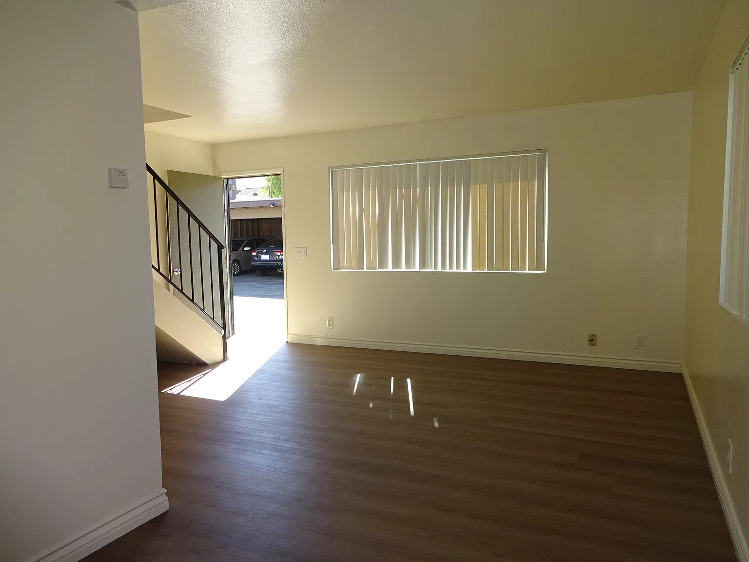 3 bed, 1.5 bath, $2,700 — Photo 2