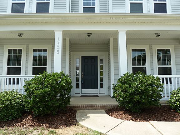 2nd image of 13622 Thach Ct