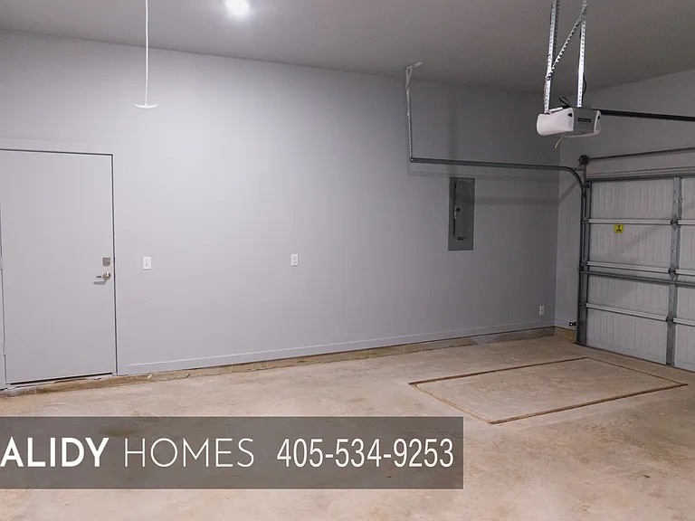 629 Remington Ave — Photo 49