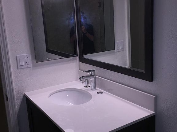4th image of 311 Mesa Dr APT 10