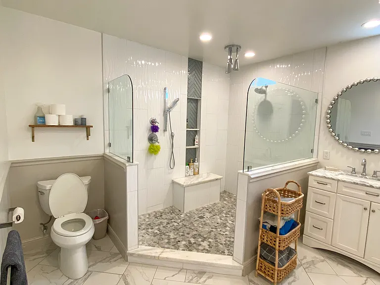 2155 N Orange St — Photo 8