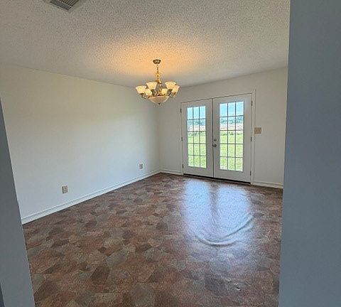 4th image of 1141 McKnight Rd