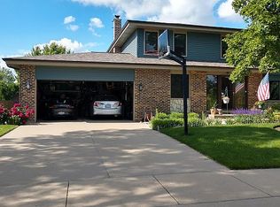 221 E Bryn Mawr Ave, Itasca, IL 60143