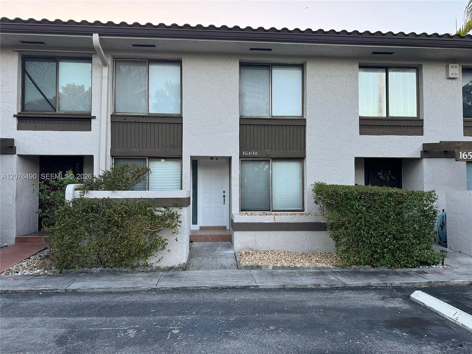 Lakeview Townhomes Condo — Photo 2